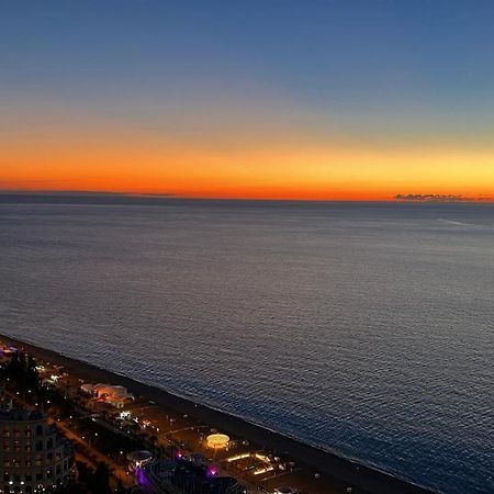 Orbi City Apartment 40 Этаж Батуми Екстериор снимка