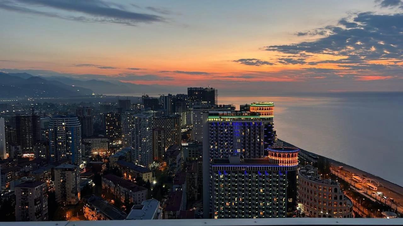Orbi City Apartment 40 Этаж Батуми Екстериор снимка